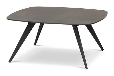 Dining and coffee tables Space
