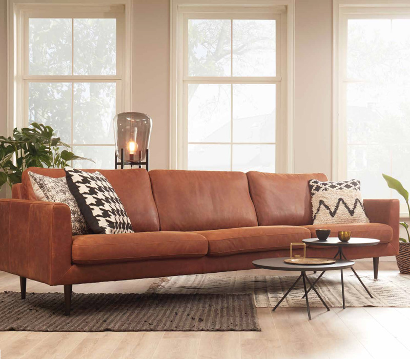 This is how a Lederland couch is built: the upholstery