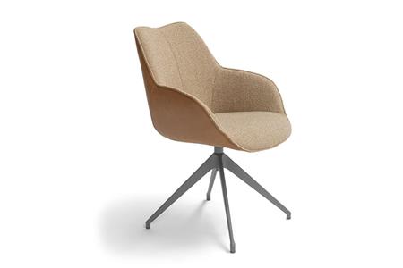  - Leather armchair , Model Brenda