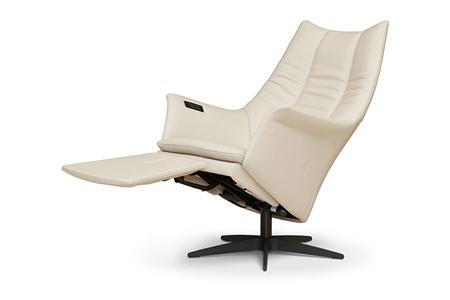  - Leather armchair , Model Graeham