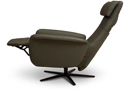  - Leather armchair , Model Hector
