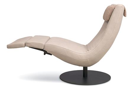  - Leather armchair , Model Gigi