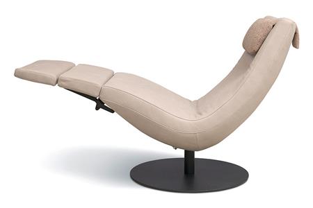  - Leather armchair , Model Gigi