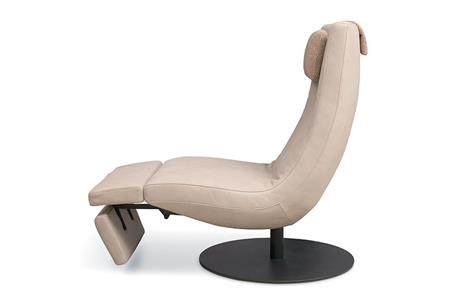  - Leather armchair , Model Gigi